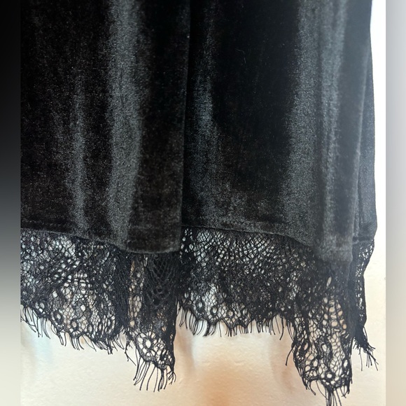 SHEIN Black Victorian Velvet dress with lace trim size L - Picture 3 of 6